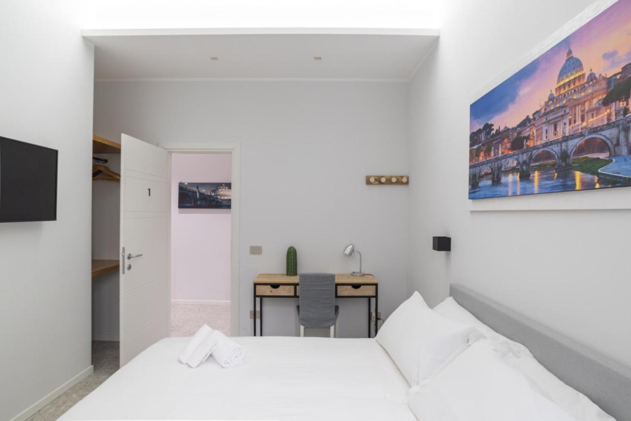 White Home Suite And Rooms Rome Exterior photo