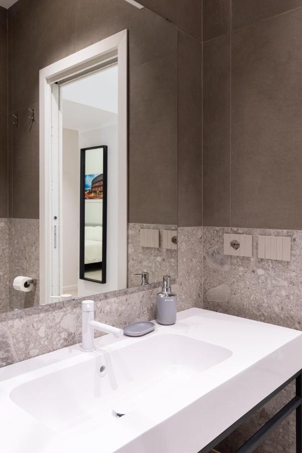 White Home Suite And Rooms Rome Exterior photo