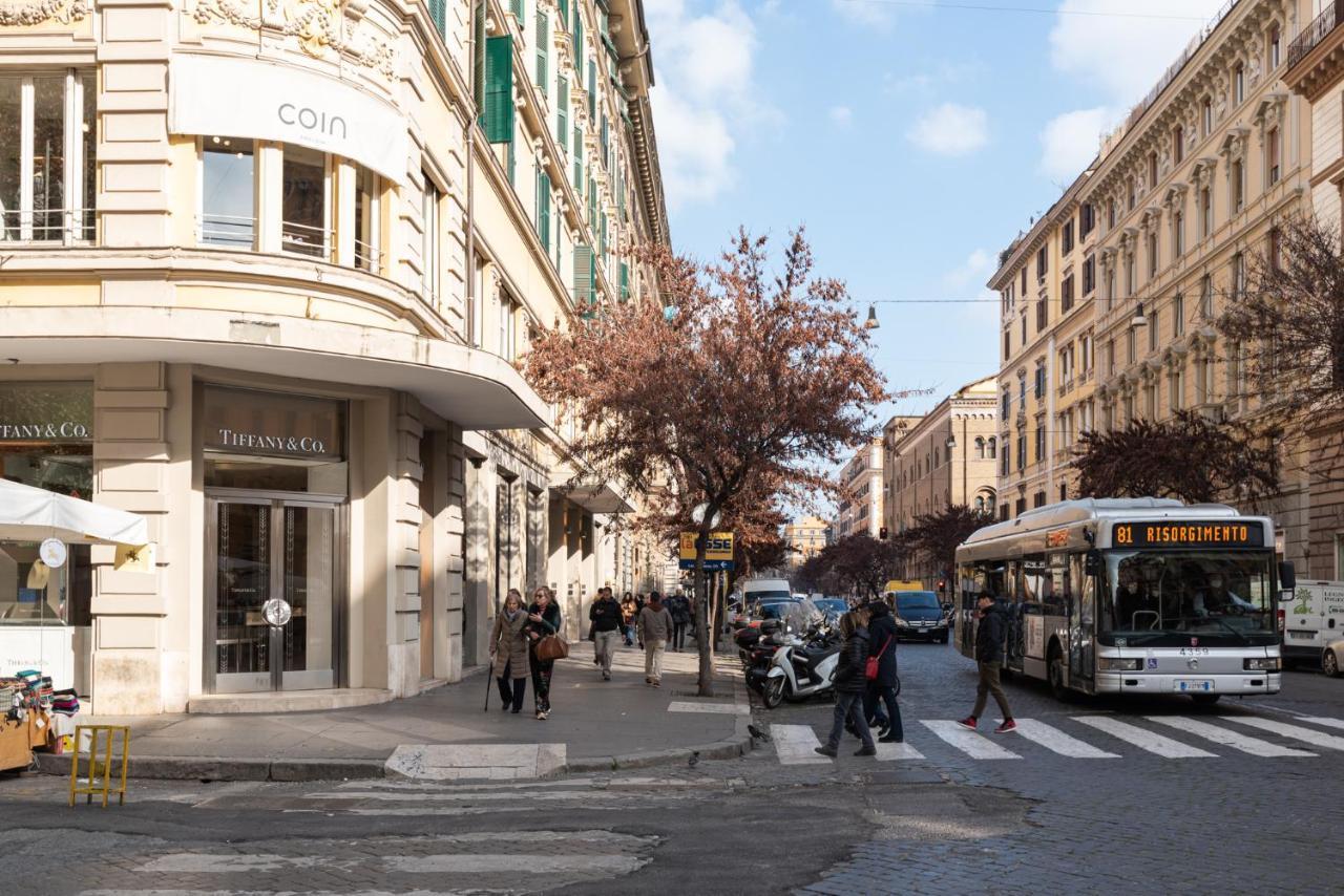 White Home Suite And Rooms Rome Exterior photo